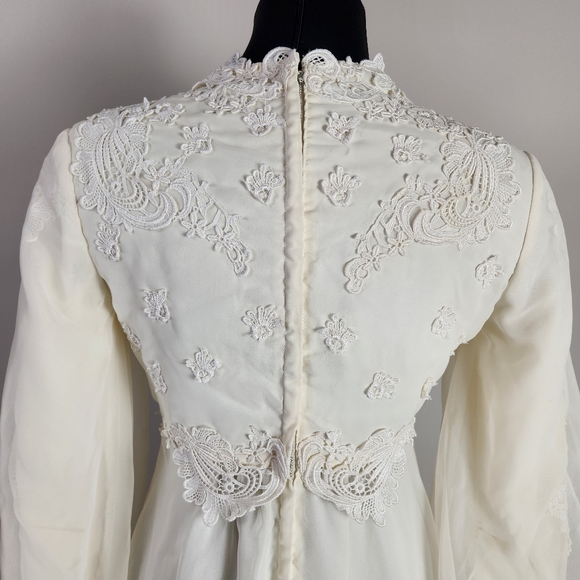 VINTAGE 70s long sleeve ivory wedding dress - Picture 5 of 16